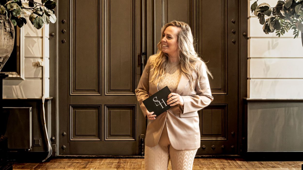 AI - Sabine van der Hulst